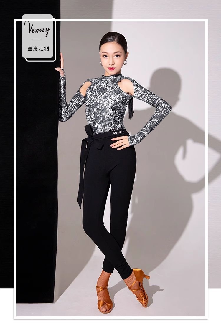 Modello leggins