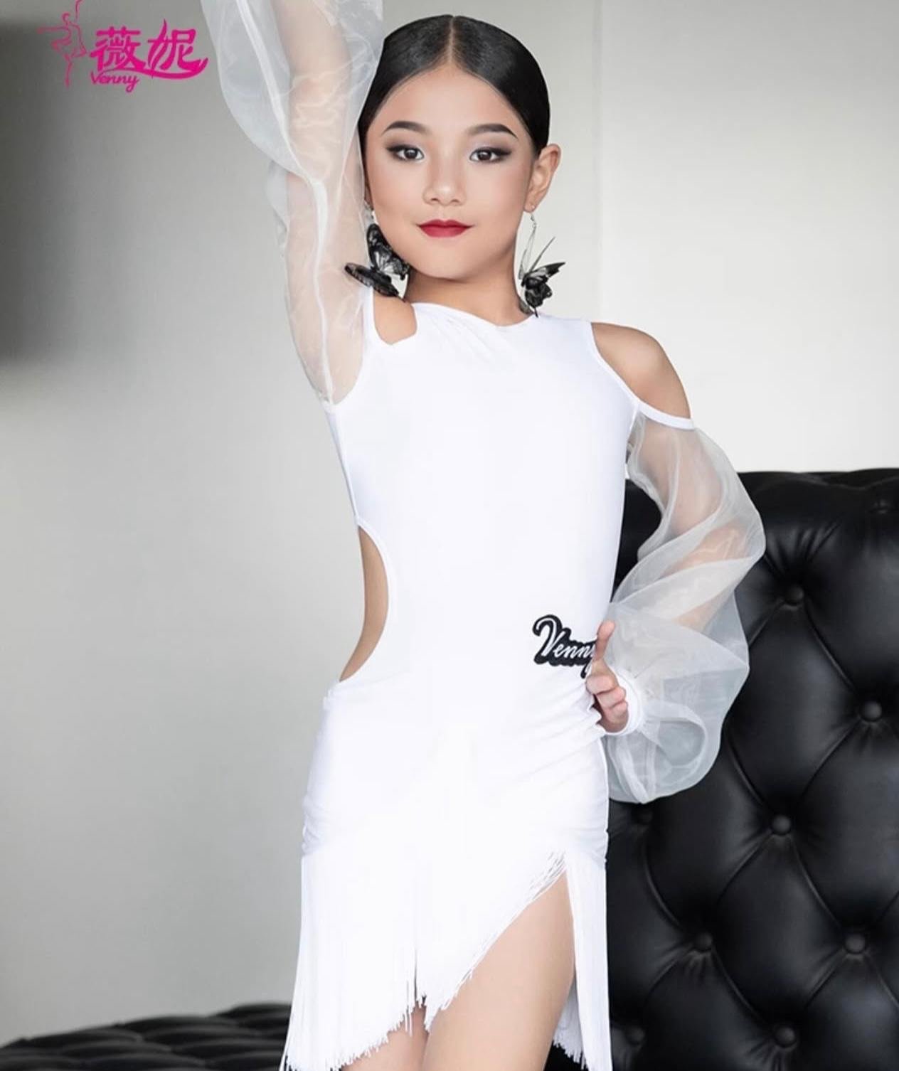 Vestito bianco velato
