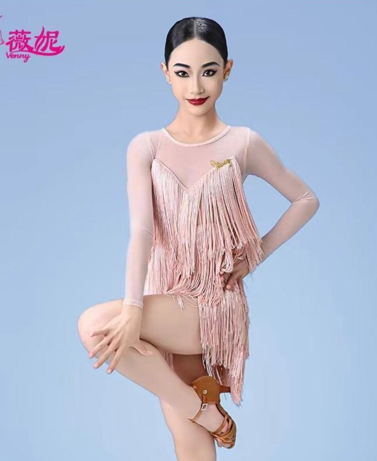 Modello frange rosa